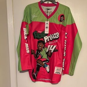 Will Smith Graphic Hockey Jersey- Sz M Green and Pink